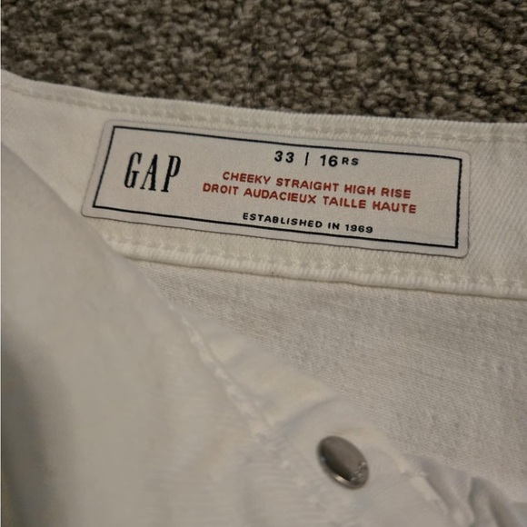 Gap Cheeky Straight White Denim Jeans 
size 33 - Picture 5 of 6